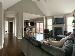 424 Doolittle Way, Lawrence, KS 66049