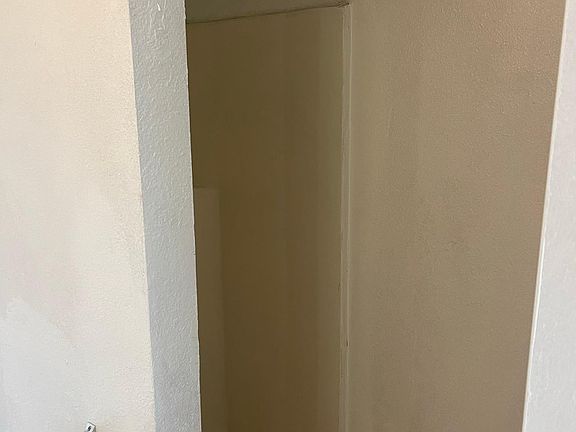 3rd image of 9420 W Van Buren St APT 9