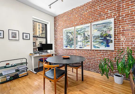 3rd image of 342 W 85th St APT 6D