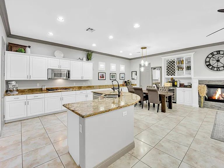 2315 Malaga Peak St — Photo 22