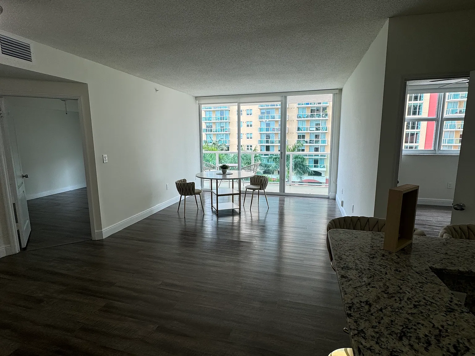 17000 N Bay Rd — Photo 2