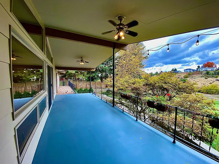 306 E Curling Dr — Photo 58