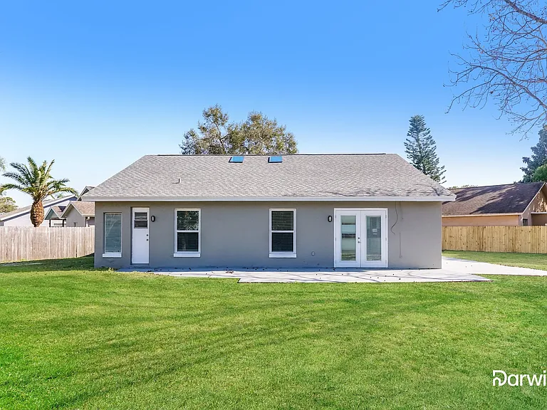 1504 Cougar Ct — Photo 15
