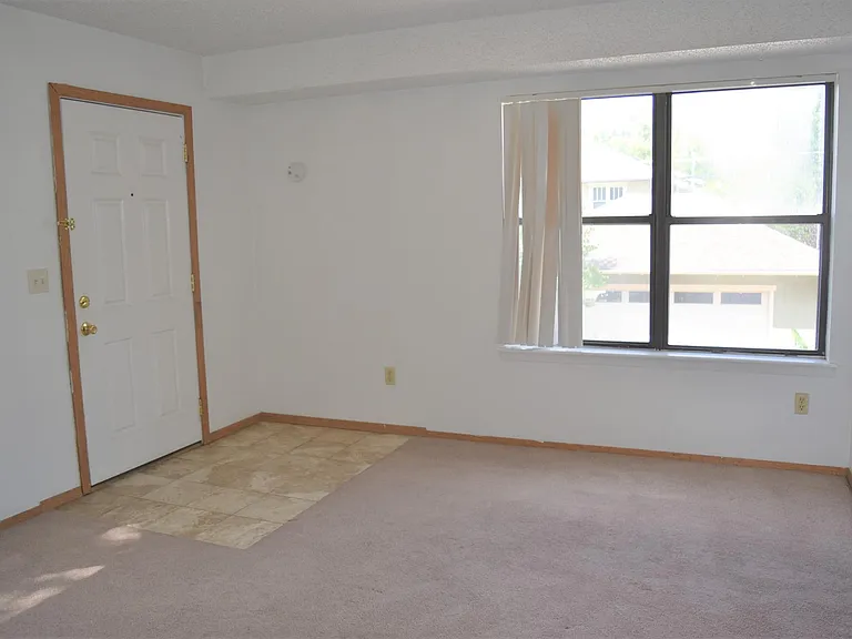 2927 Broadway St #1 — Photo 4