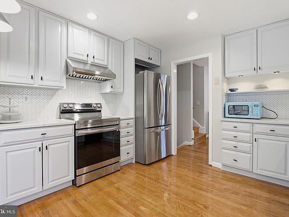 4th image of 7713 Massena Rd