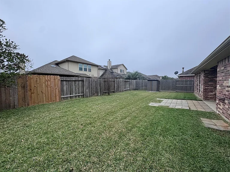 9023 Kinnel Ln — Photo 23