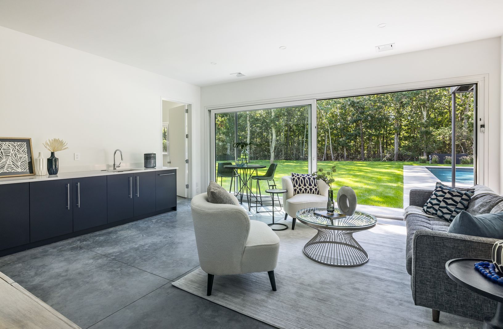  Lower Level Entertaining