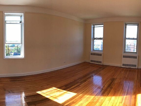2nd image of 1011 Neilson St APT 6B