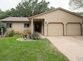 4209 E Shenandoah Trl, Sioux Falls, SD 57103