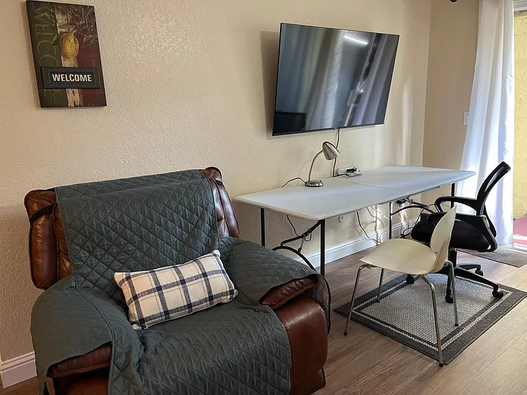 2909 E Huntington Blvd — Photo 6