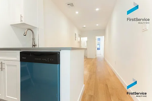 Rented by FirstService Realty (legacy) | media 19