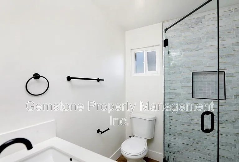 6250 Stewart St — Photo 12