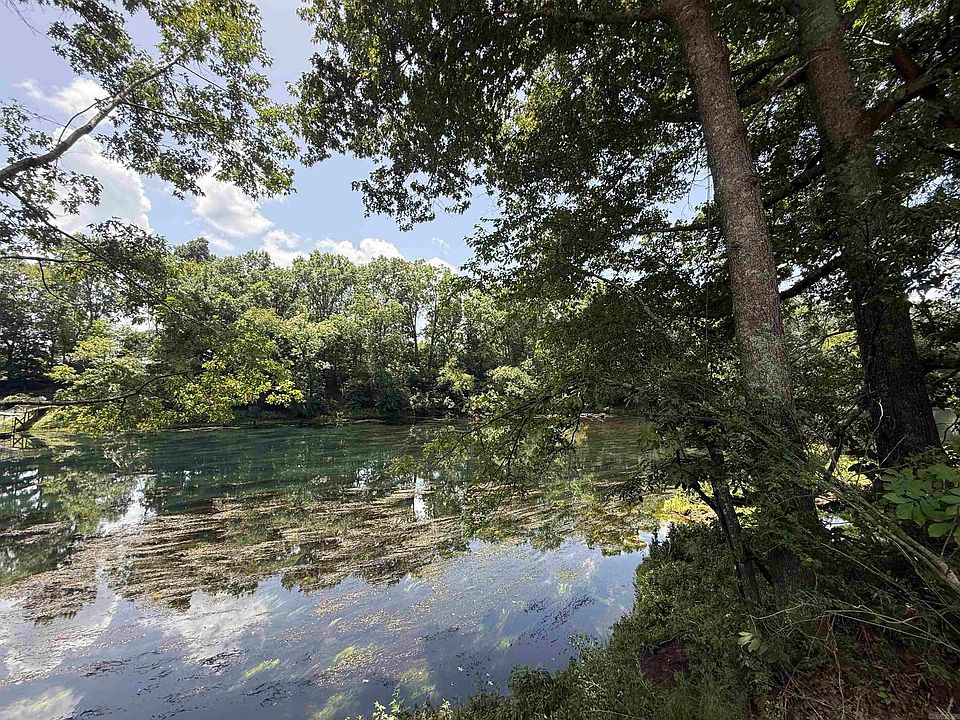 1st image of 61 River Dr