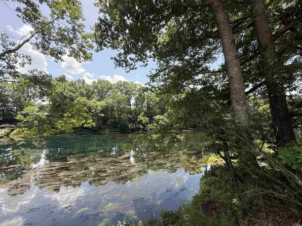 61 River Dr, Heber Springs, AR 72543