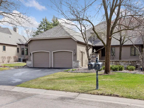 3711 Village Ct, Woodbury, MN 55125