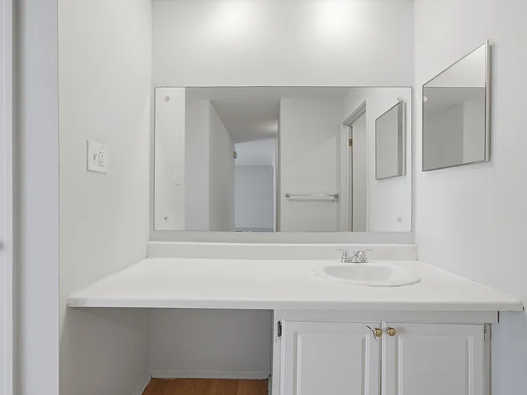 7040 100th St #302 — Photo 15