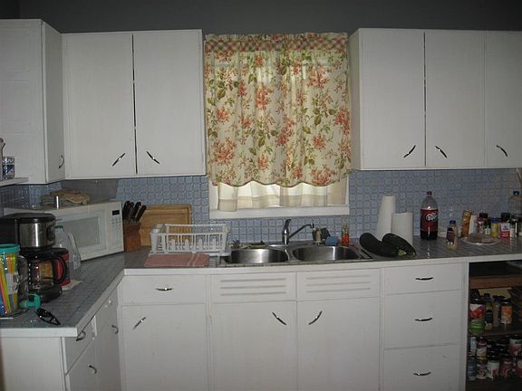 2nd image of 404 S Jefferson St