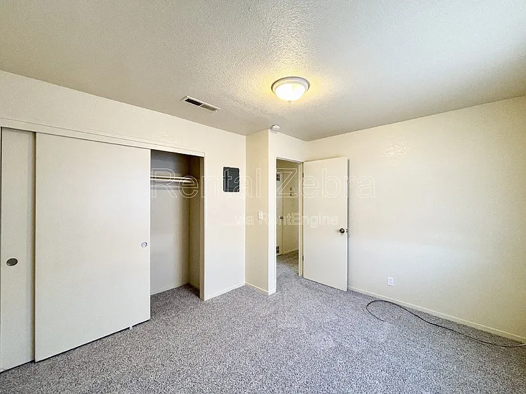563 W 12th St #561 — Photo 9