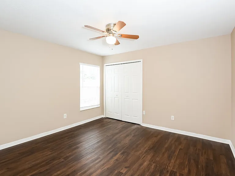 337 Riunite Cir — Photo 15