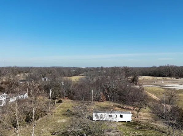5 Charlotte Drive, Verona, MO 65769