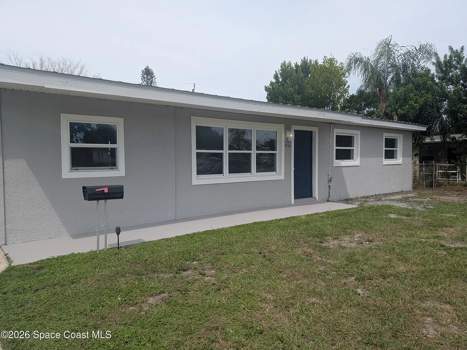 3 bed, 2.0 bath, 1152 sqft, $1,825 — Photo 1
