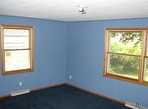 5th image of 216 Forest St