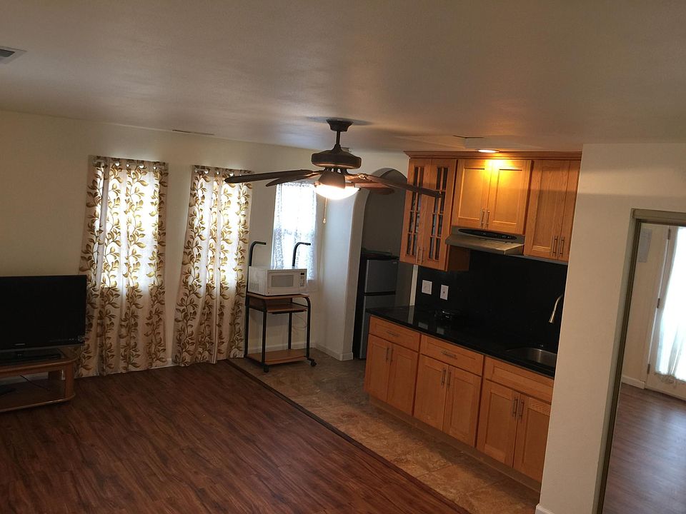 Bright natural lights, Space for office/bed/sofa-bed.