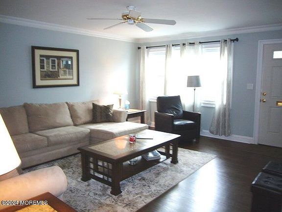 Another Living Room Photo