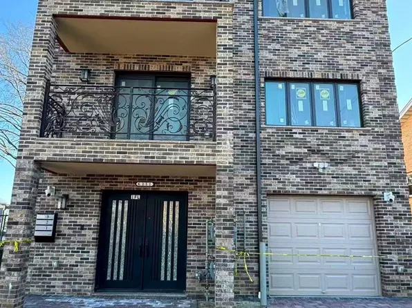 6111 168th Street, Fresh Meadows, NY 11365