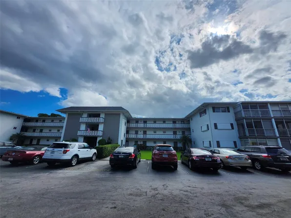 1201 Hillcrest Court #105, Hollywood, FL 33021