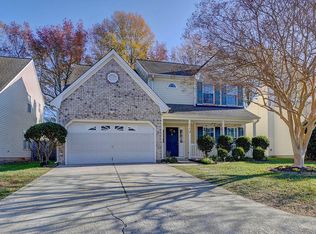 518 Windward Dr, Chesapeake, VA 23320
