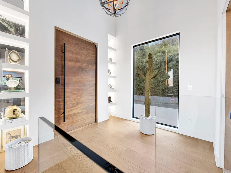 7317 Caverna Dr — Photo 10