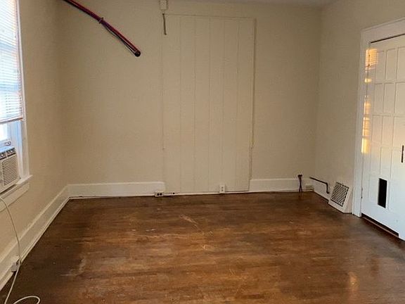 5th image of 248 Fife St #2