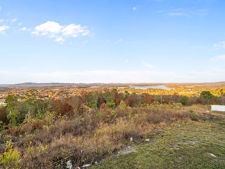 628 Mount Riante Rd — Photo 29