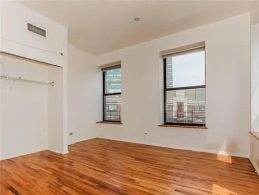 Sold by Avenue Sotheby's International Realty | media 14