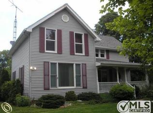 872 Goodrich Rd, Fostoria, MI 48435