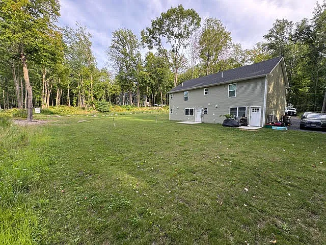 3 bed, 1440 sqft, $2,900 — Photo 4