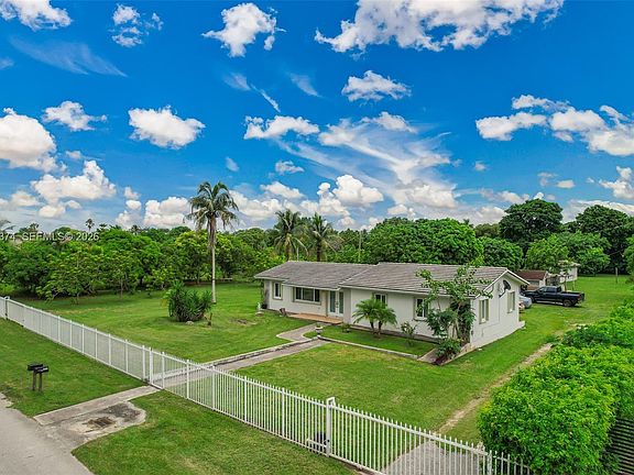 5th image of 20890 SW 236th St