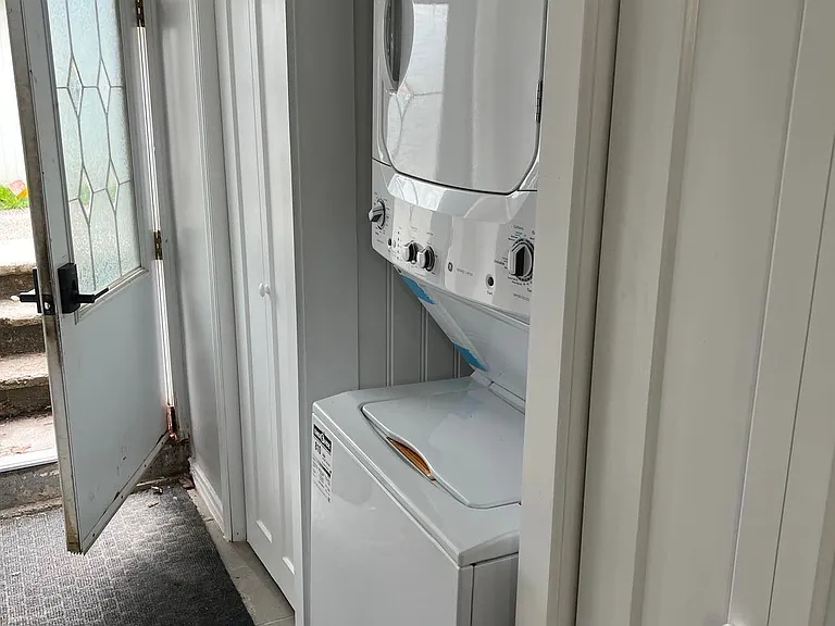 16 Huron Rd #4 — Photo 19