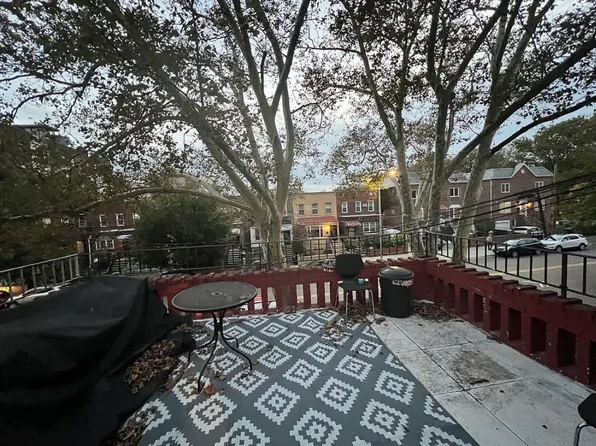 19-15 23rd Avenue image 7 of 10