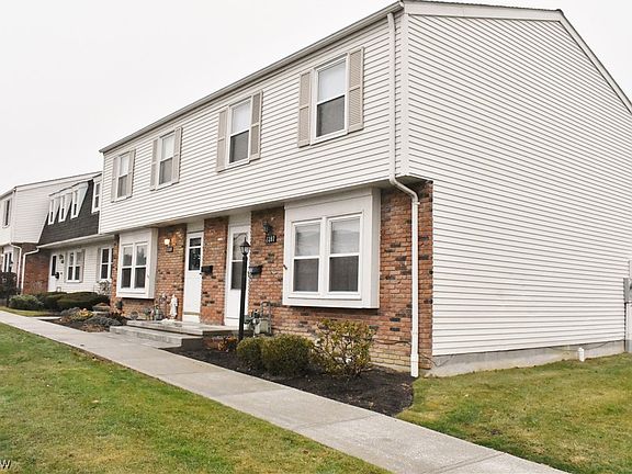 2nd image of 7397 Yorktown Ct