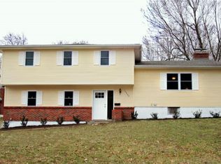10923 Oak St, Kansas City, MO 64114