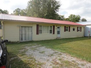 2489 W Walnut Ridge Rd, Salem, IN 47167