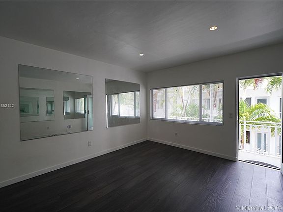 3rd image of 1840 James Ave APT 25