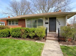 6428 Elizabeth St, Garden City, MI 48135