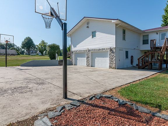4th image of 21186 Storybrook Ln