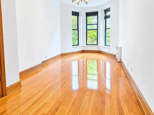 138 W 70th St APT 2A, New York, NY 10023