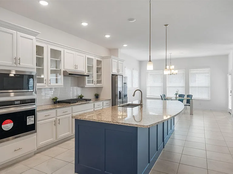 2211 Stone Lodge Ct — Photo 9