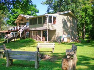 123 Golden Dr, Briggsville, WI 53920