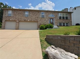13258 Shady Green Dr, Saint Louis, MO 63128